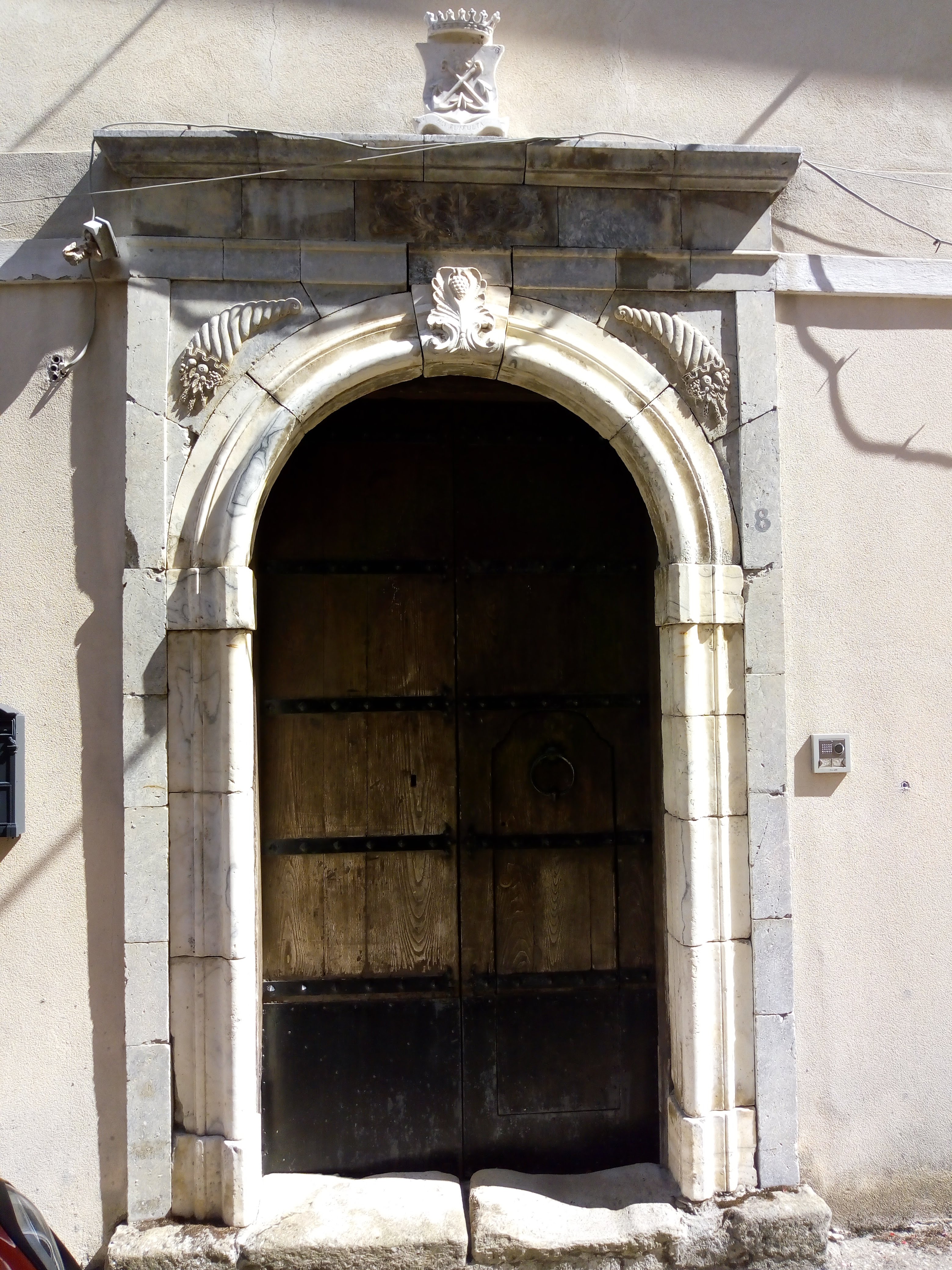 portale d-inngresso palazzo-de-salvo